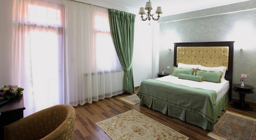 Hotel Galany Rădăuţi Exterior foto