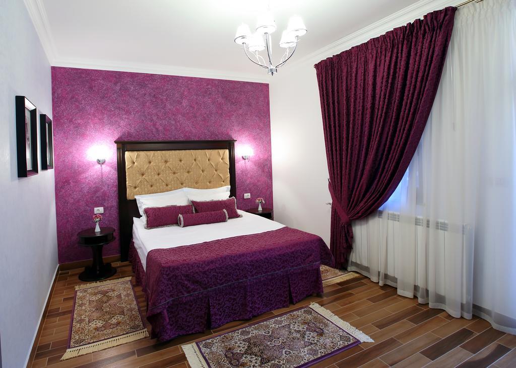 Hotel Galany Rădăuţi Habitación foto