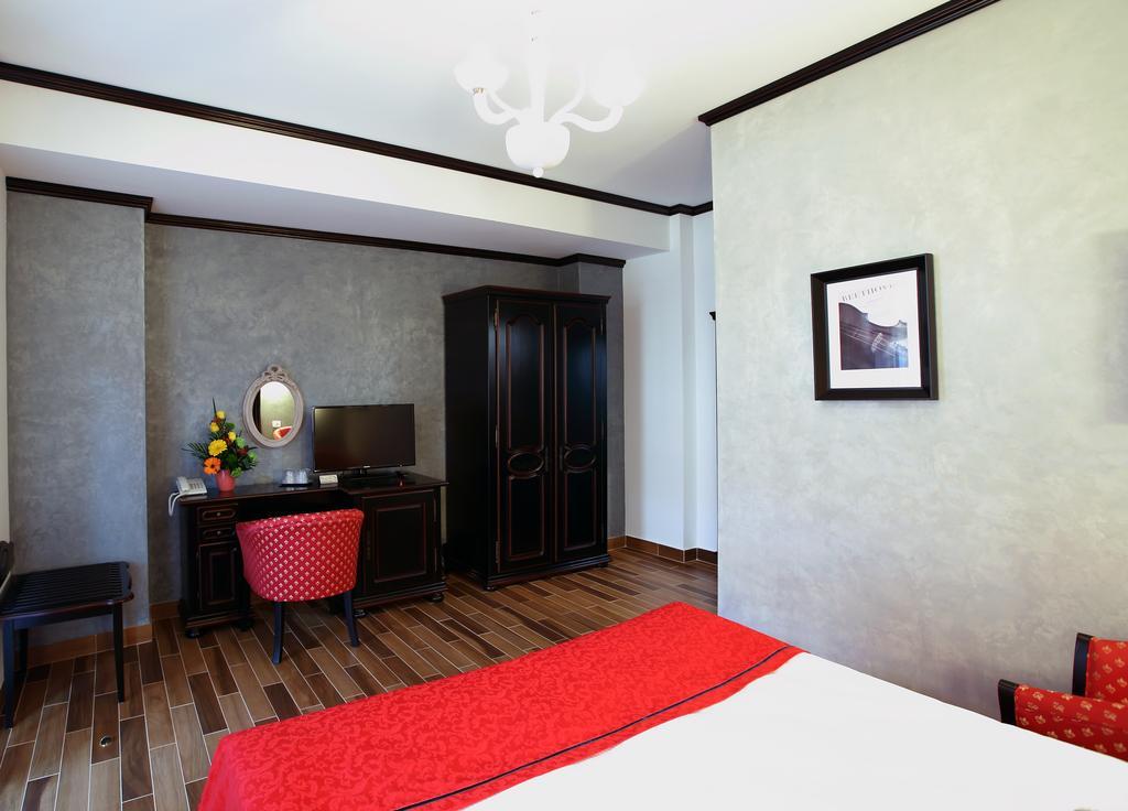 Hotel Galany Rădăuţi Exterior foto