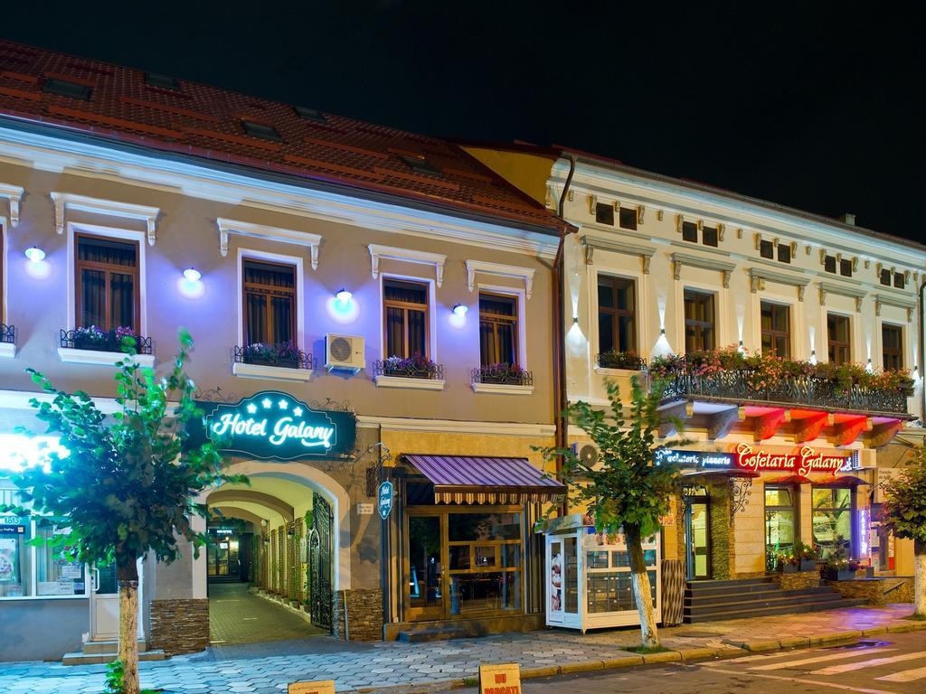 Hotel Galany Rădăuţi Exterior foto